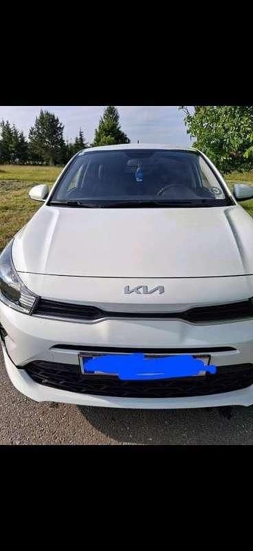 Gebraucht Kia Rio 84 PS (61 kW) 2023 Weiß Limousine