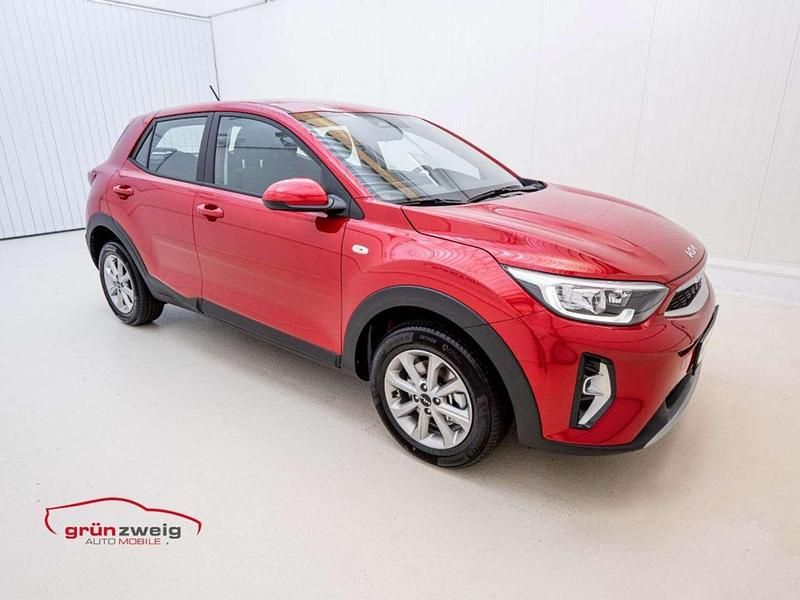 Gebraucht Kia Stonic 101 PS (74 kW) 2024 Rot SUV