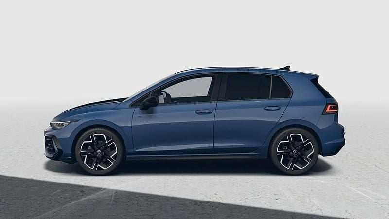 Neu VW Golf VIII Sport 115 PS (84 kW) 2026 Mittelblau  normal