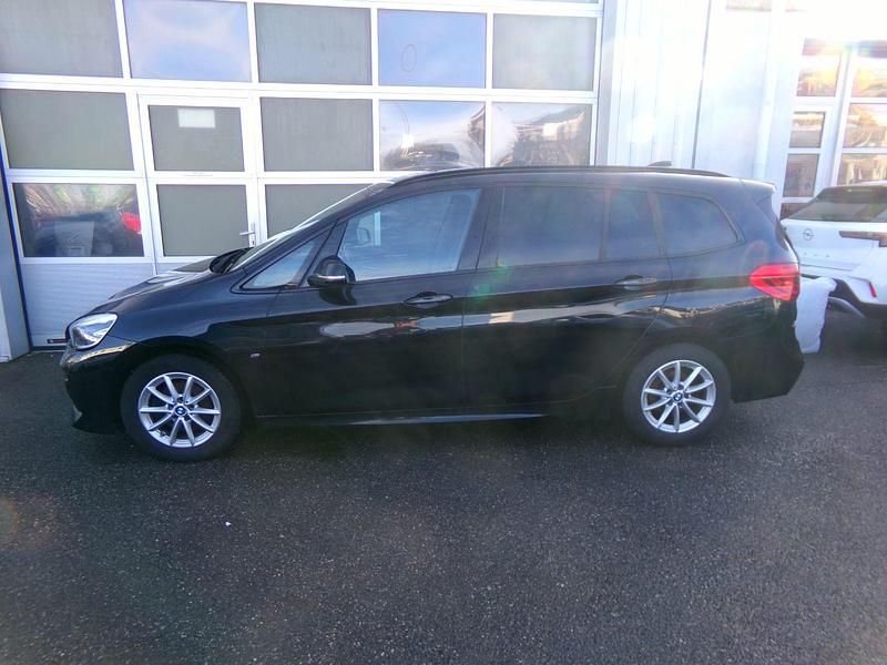 Gebraucht BMW 218 Gran Tourer 140 PS (102 kW) 2020 Schwarz Van / Kleinbus