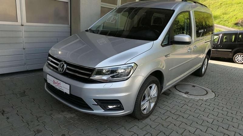 Gebraucht VW Caddy Maxi Comfortline 122 PS (89 kW) 2015 Silber  metallic Van / Kleinbus