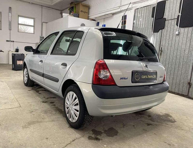 Gebraucht Renault Clio II 75 PS (55 kW) 2004 Limousine