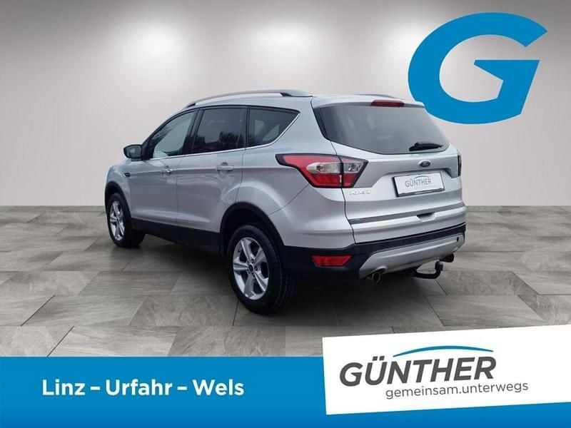 Gebraucht Ford Kuga Trend 120 PS (88 kW) 2017 Grau SUV