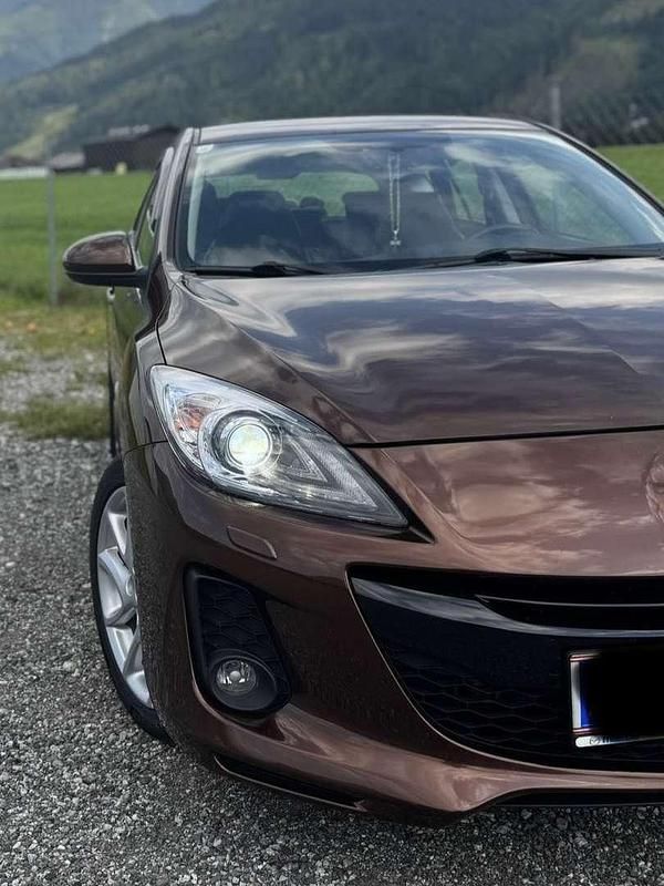 Bronze Gebraucht 2012 Mazda 3 Inclusive Limousine | € 8.750 - Bild 1/4