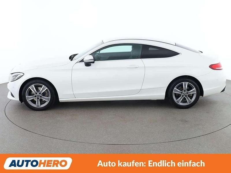 Gebraucht Mercedes C180 156 PS (114 kW) 2017 Weiß Coupé
