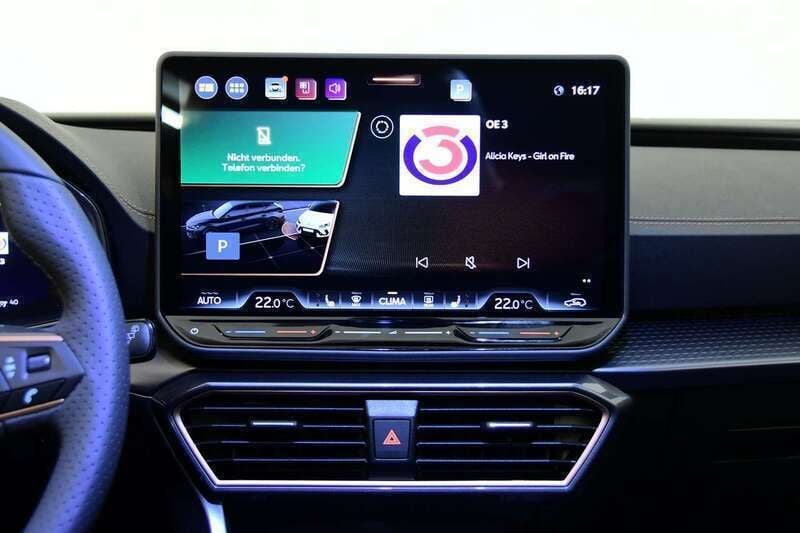 Gebraucht Cupra Leon 150 PS (110 kW) 2024 Blau Limousine