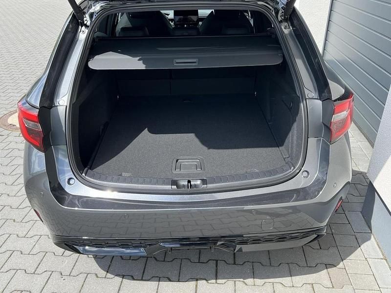 Neu 2025 Toyota Corolla Sport Kombi | € 36.457 (Teuer) - Bild 1/3