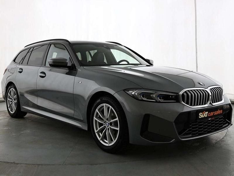 Grau Gebraucht 2025 BMW 320 M Sport Kombi | € 48.990 (Etwas zu teuer) - Bild 1/4