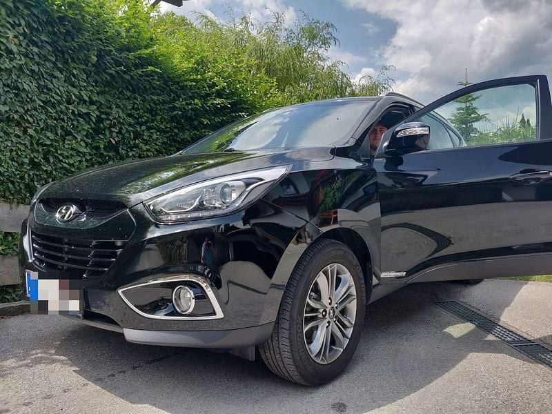 Gebraucht Hyundai ix35 Premium 136 PS (100 kW) 2014 Schwarz SUV