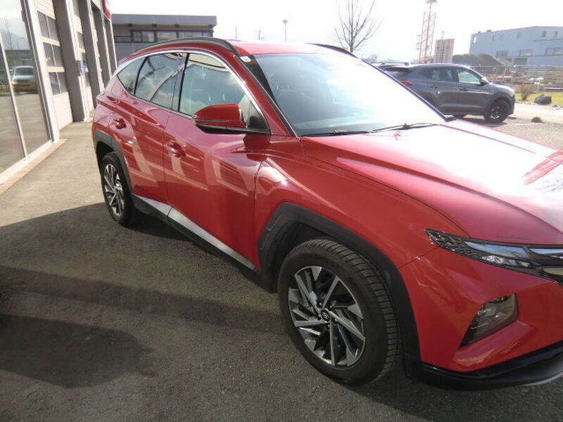 Gebraucht Hyundai Tucson 116 PS (85 kW) 2021 Rot SUV