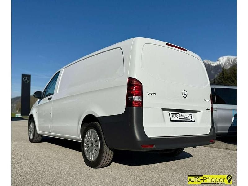 Gebraucht Mercedes Vito 136 PS (100 kW) 2024 Weiß Van