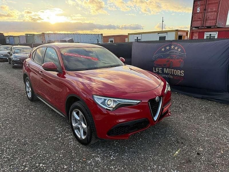 Gebraucht Alfa Romeo Stelvio 209 PS (153 kW) 2018 Rot SUV