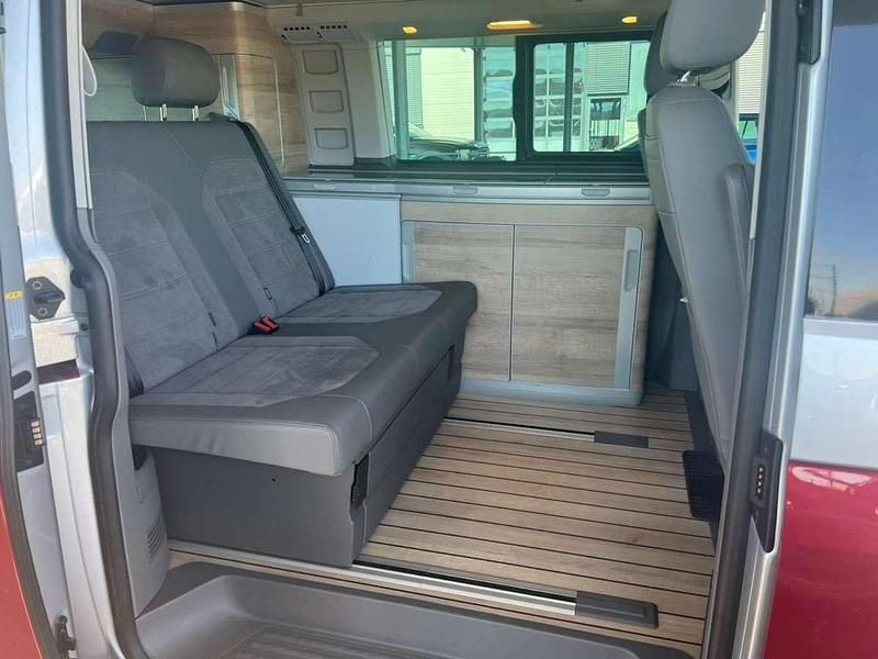 Gebraucht VW California California 199 PS (146 kW) 2020 Rot Van