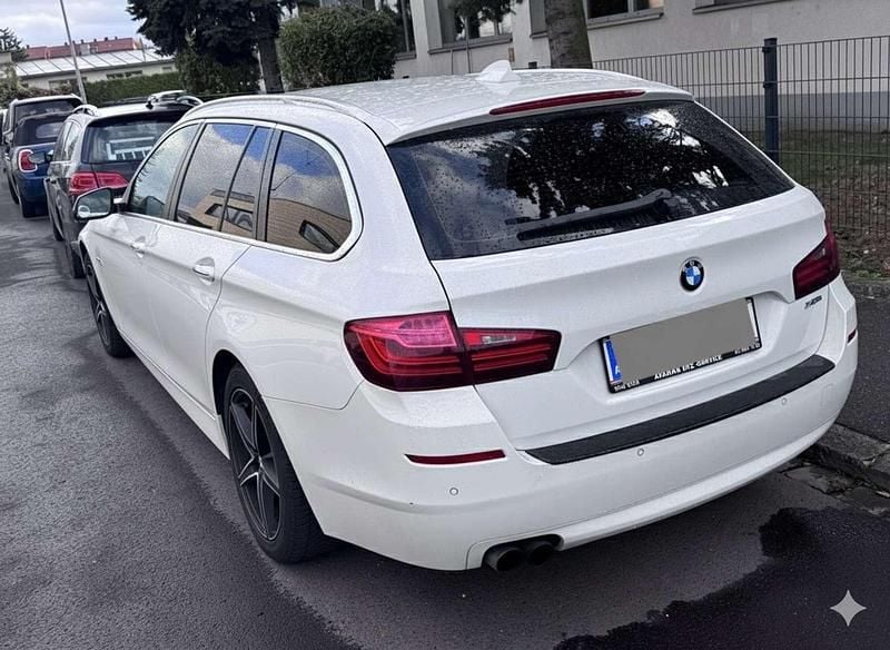Weiß Gebraucht 2014 BMW 520 Kombi | € 15.500 (Teuer) - Bild 1/4