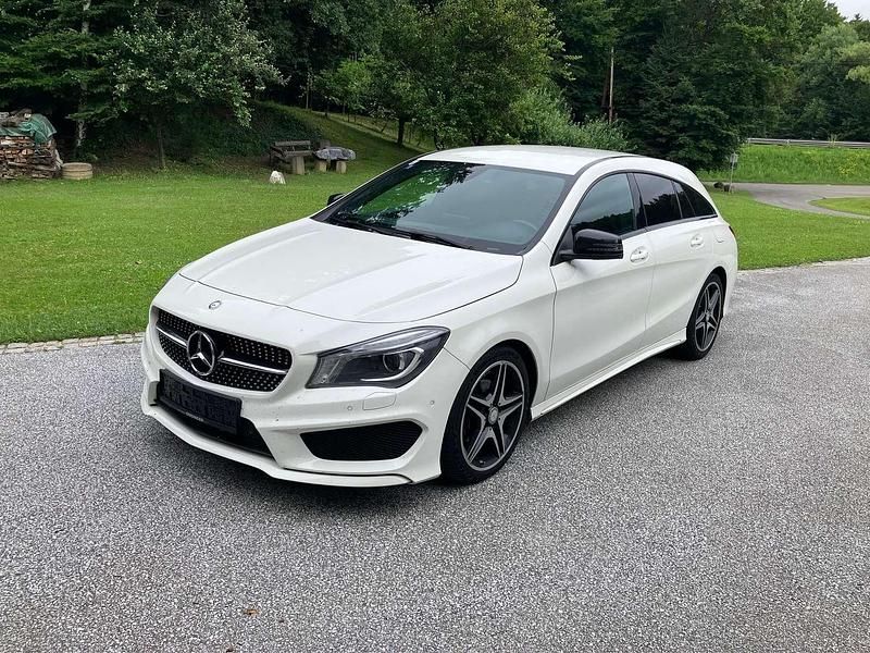 Gebraucht Mercedes CLA200 Shooting Brake AMG line 136 PS (100 kW) 2015 Kombi