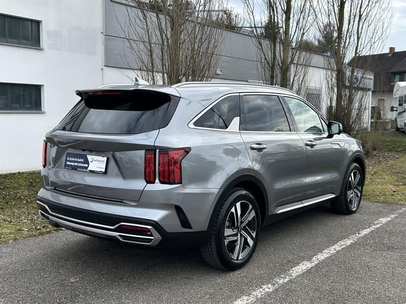 Gebraucht Kia Sorento 132 PS (97 kW) 2022 Silber SUV
