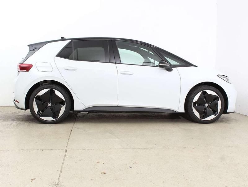 Gebraucht VW ID.3 Pro 169 kW (231 PS) 2025 Weiß Kleinwagen