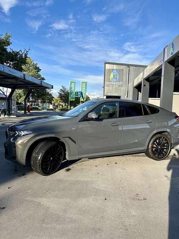 Gebraucht BMW X6 M Sport 352 PS (258 kW) 2024 Grau SUV