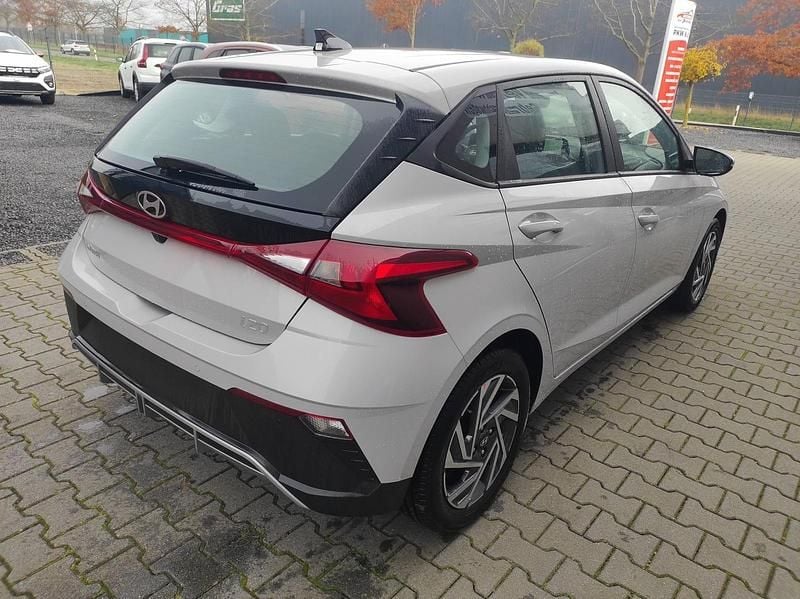 Neu Hyundai i20 79 PS (58 kW) 2025 Blau Kleinwagen