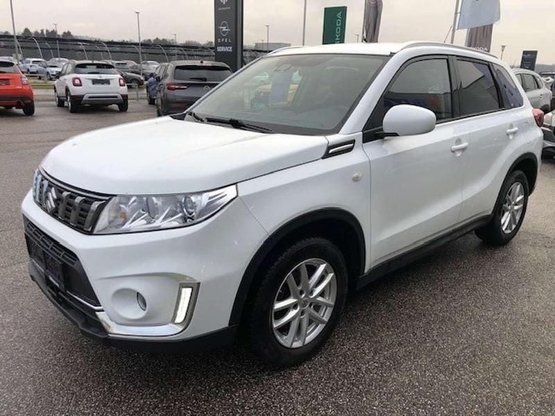 Weiß Gebraucht 2019 Suzuki Vitara SUV | € 13.990 (Superpreis) - Bild 1/3