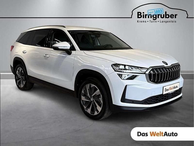 Weiss metallic Gebraucht 2024 Skoda Kodiaq Selection SUV | € 47.390 (Teuer) - Bild 1/4