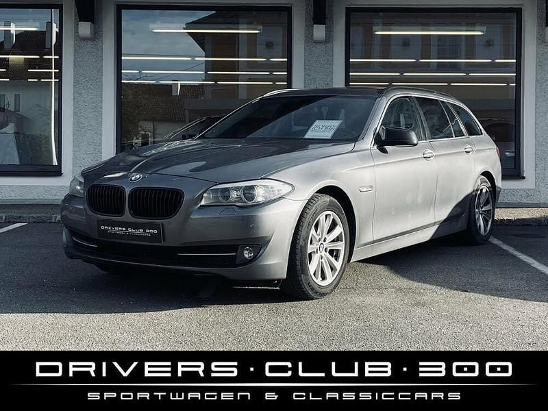 Grau Gebraucht 2011 BMW 520 Sport Line Kombi | € 9.400 (Fairer Preis) - Bild 1/4