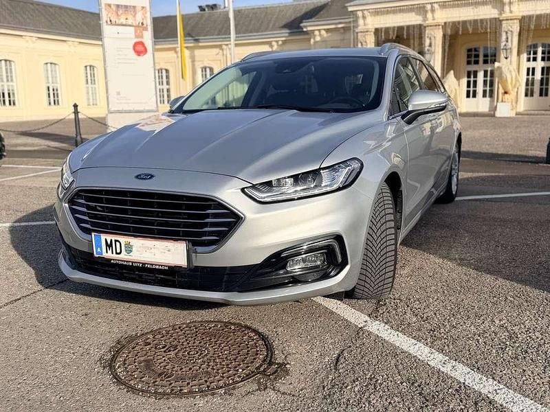 Gebraucht Ford Mondeo Titanium 140 PS (102 kW) 2022 Silber Kombi