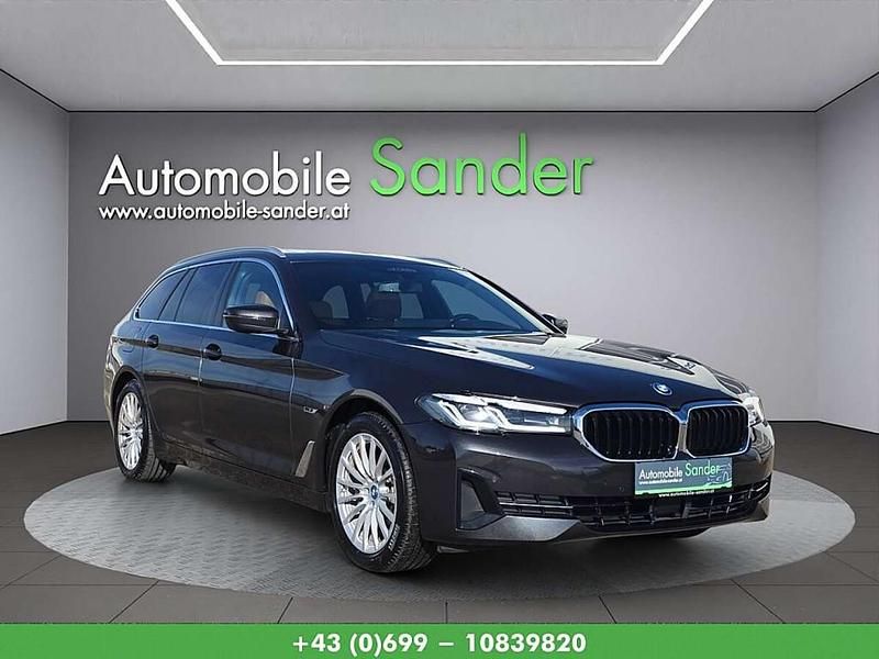 Gebraucht BMW 530e M Sport 184 PS (135 kW) 2023 Schwarz Kombi