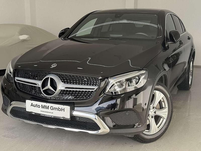 Schwarz Gebraucht 2018 Mercedes GLC220 AMG line Coupé | € 37.990 (Fairer Preis) - Bild 1/4