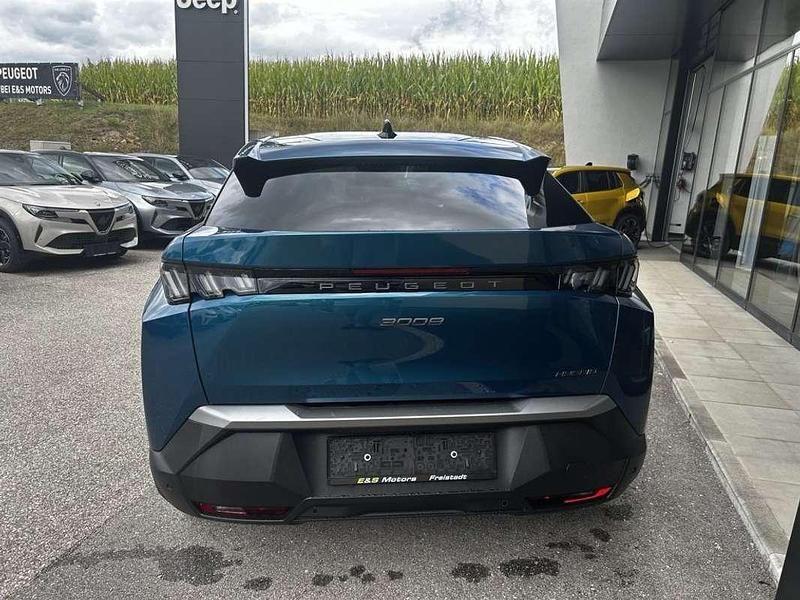 Gebraucht Peugeot 3008 Allure 136 PS (100 kW) 2024 Blau SUV