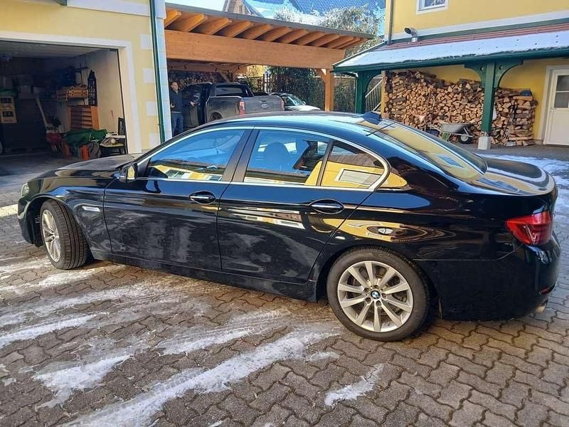 Gebraucht BMW 520 184 PS (135 kW) 2015 Schwarz Limousine