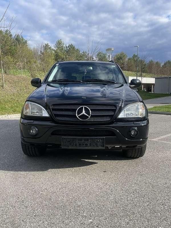 Gebraucht Mercedes ML55 AMG AMG 347 PS (255 kW) 2001 Schwarz SUV
