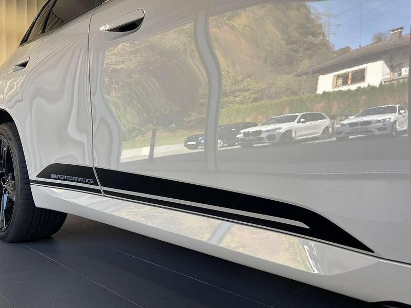 Gebraucht BMW X3 Efficient Dynamics 197 PS (144 kW) 2025 Grau SUV