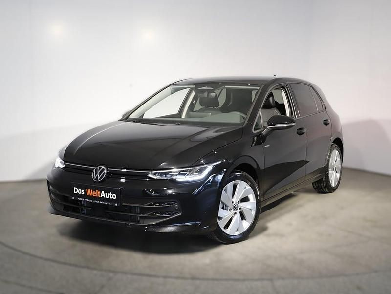 Neu VW Golf VIII 115 PS (84 kW) 2026 Schwarz  metallic