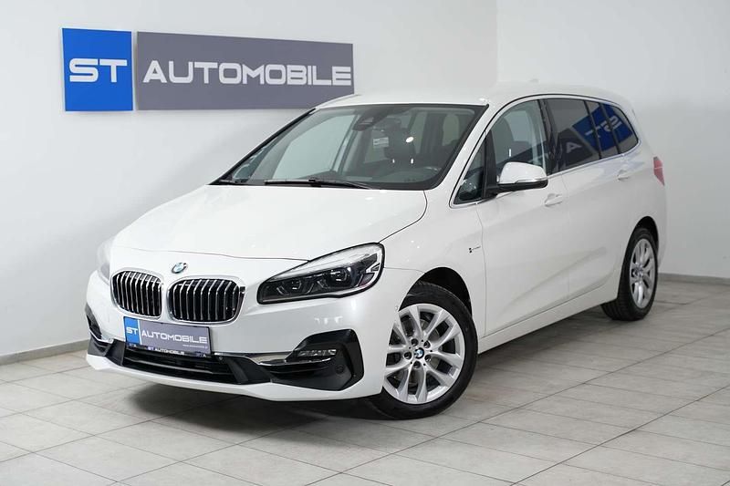 Weiß Gebraucht 2019 BMW 218 Gran Tourer Shadowline Van / Kleinbus | € 17.990 (Fairer Preis) - Bild 1/4