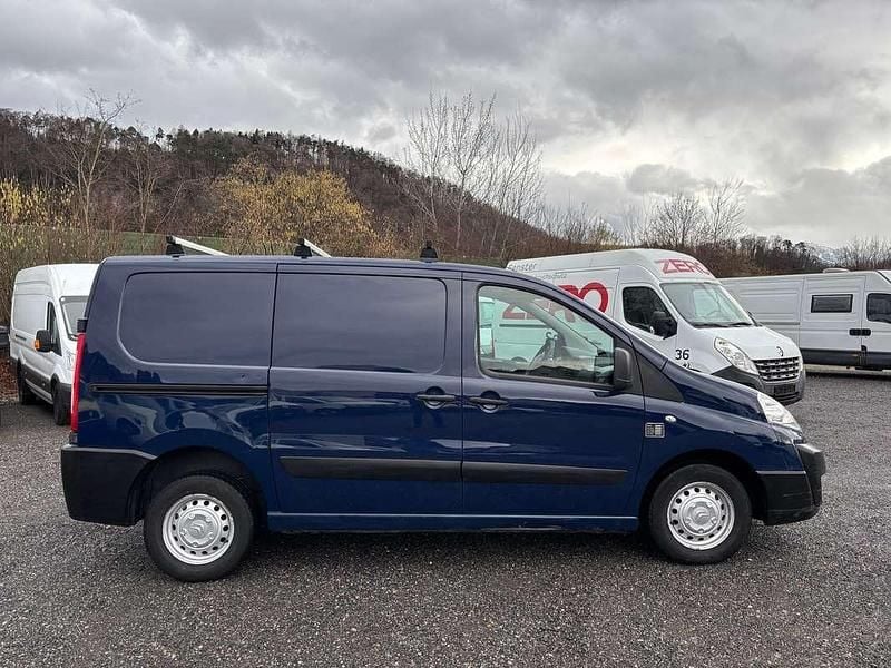 Gebraucht Citroën Jumpy 90 PS (66 kW) 2014 Blau Van / Kleinbus