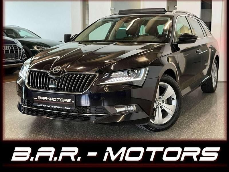 Schwarz Gebraucht 2019 Skoda Superb Style Kombi | € 19.990 (Superpreis) - Bild 1/4