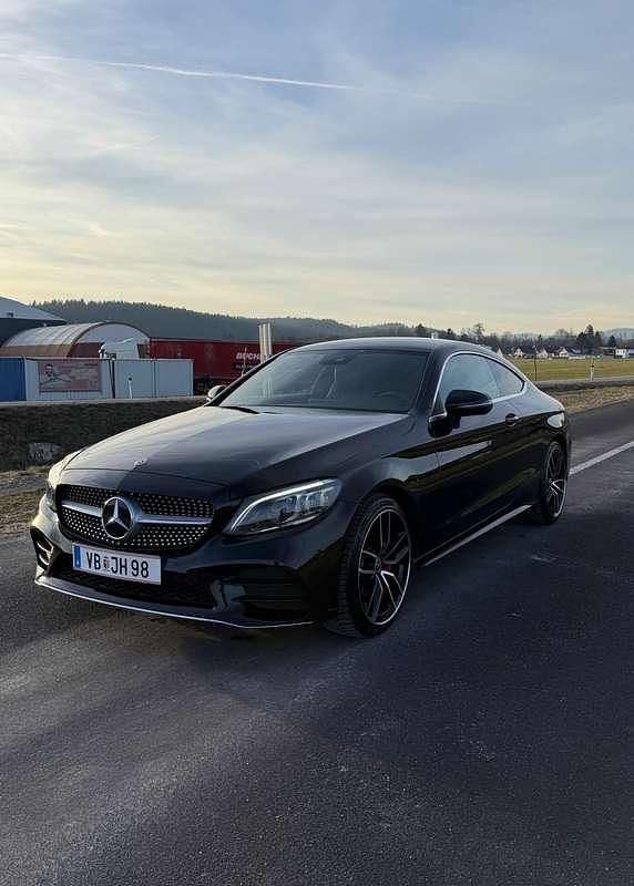 Gebraucht Mercedes C200 AMG line 160 PS (117 kW) 2019 Schwarz Coupé