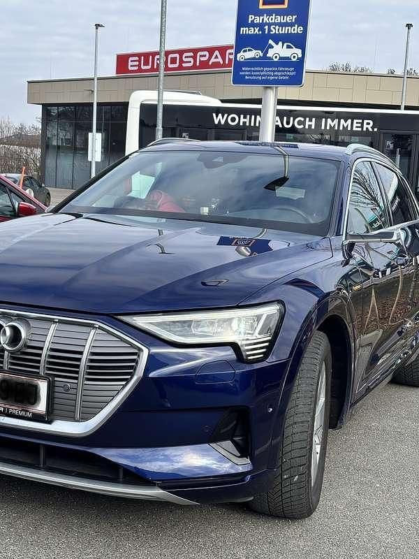 Gebraucht Audi e-tron S-Line 230 kW (313 PS) 2020 SUV