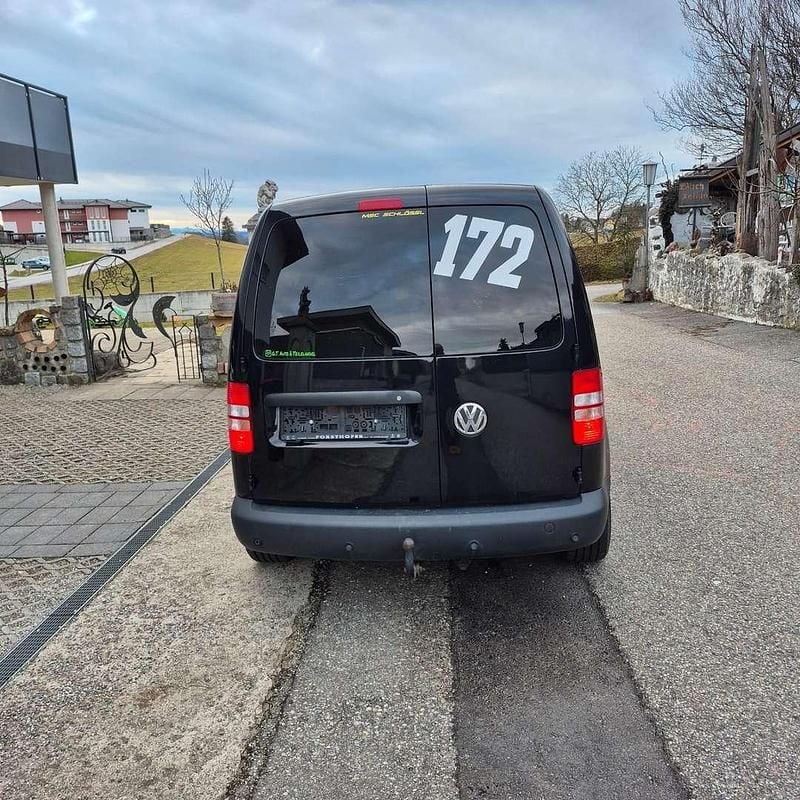 Gebraucht VW Caddy Startline 102 PS (75 kW) 2011 Schwarz Van / Kleinbus