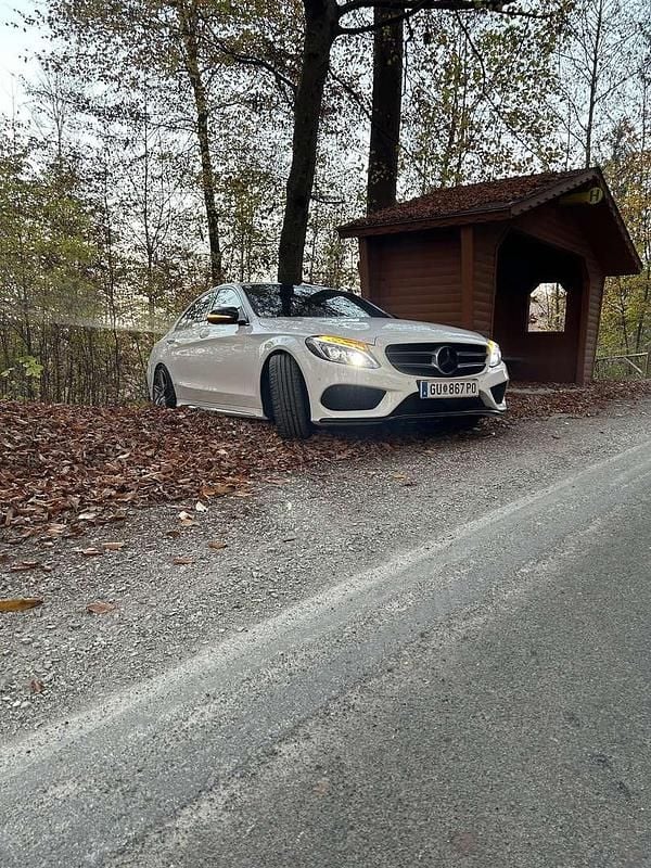 Gebraucht Mercedes C220 AMG line 170 PS (125 kW) 2015 Limousine