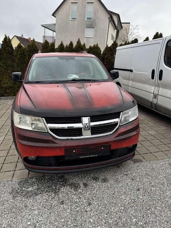 Gebraucht Dodge Journey SE 140 PS (102 kW) 2009 Rot SUV