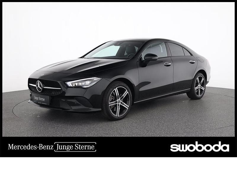 Schwarz Gebraucht 2024 Mercedes E250 Night Coupé | € 38.450 (Superpreis) - Bild 1/4
