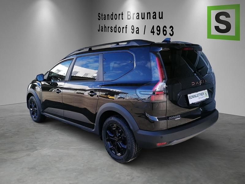 Neu Dacia Jogger Extreme 156 PS (114 kW) 2026 Schwarz Van / Kleinbus