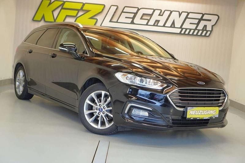 Gebraucht Ford Mondeo Titanium 150 PS (110 kW) 2020 Schwarz Kombi