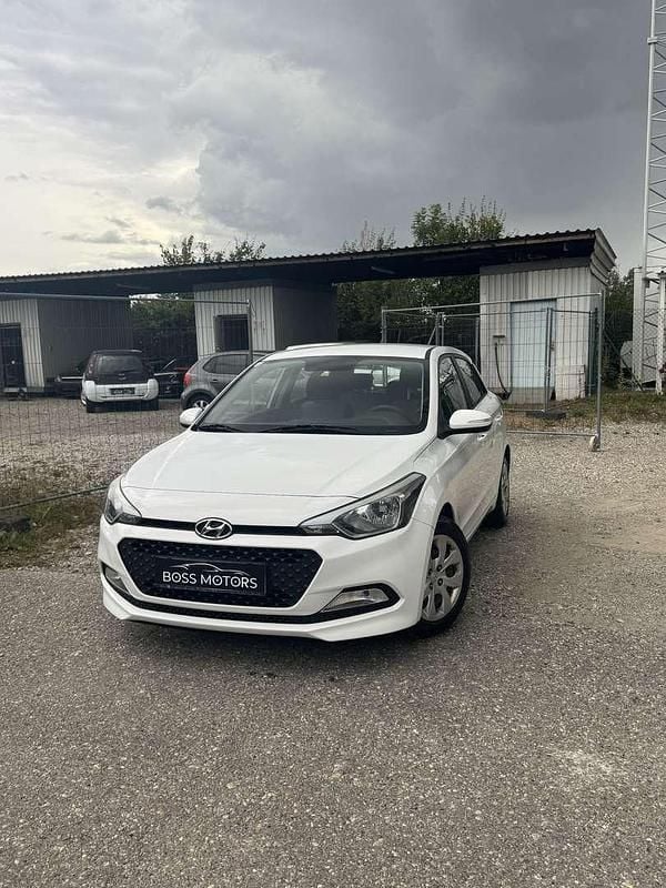 Gebraucht 2015 Hyundai i20 Edition Limousine | € 7.999 (Fairer Preis) - Bild 1/4