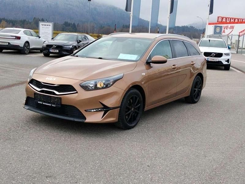 Gebraucht Kia Ceed Sportswagon Silver 120 PS (88 kW) 2021 Gold Kombi