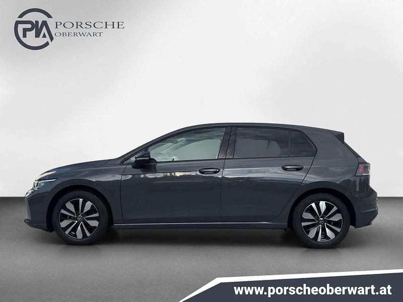 Gebraucht VW Golf Life 150 PS (110 kW) 2024 Grau Limousine