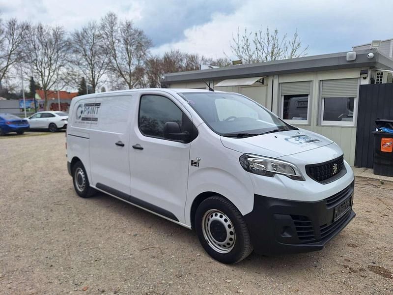 Gebraucht Peugeot Expert 102 PS (75 kW) 2023 Weiß Van
