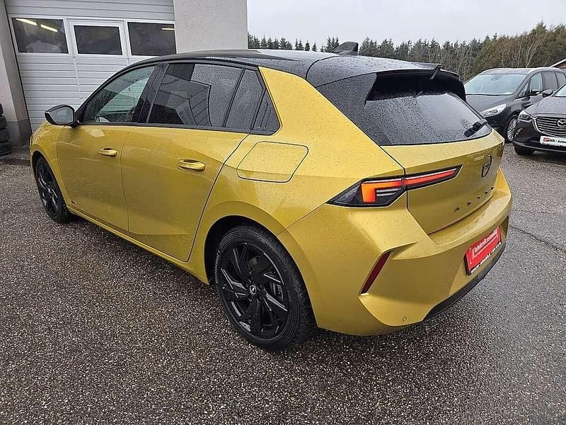 Gebraucht Opel Astra Ultimate 150 PS (110 kW) 2022 Gelb Limousine